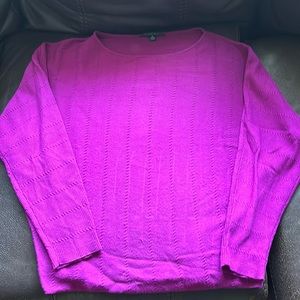 Cyrus magenta sweater size medium